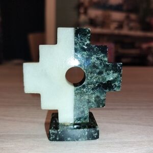 Qero Paqo's Inca Stone Chakana Statue Shamanic Qero Southern Cross Green & White